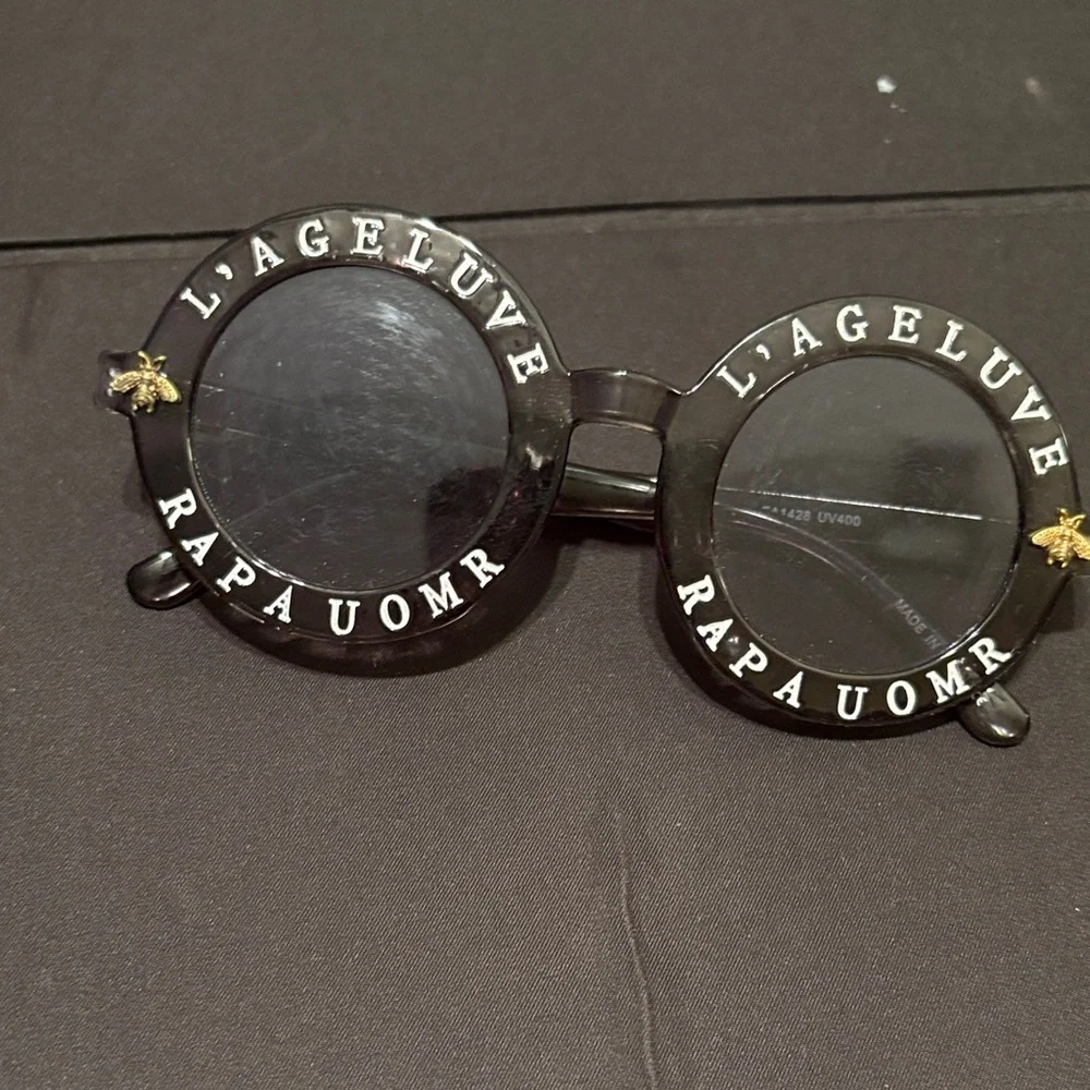 Fashion L’AGELUVE Black Round Sunglasses with Bee Accents